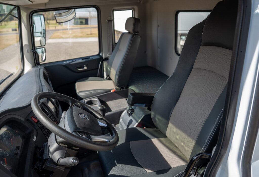 d8068ff8-c21a-4f2e-8179-64f789eb1501